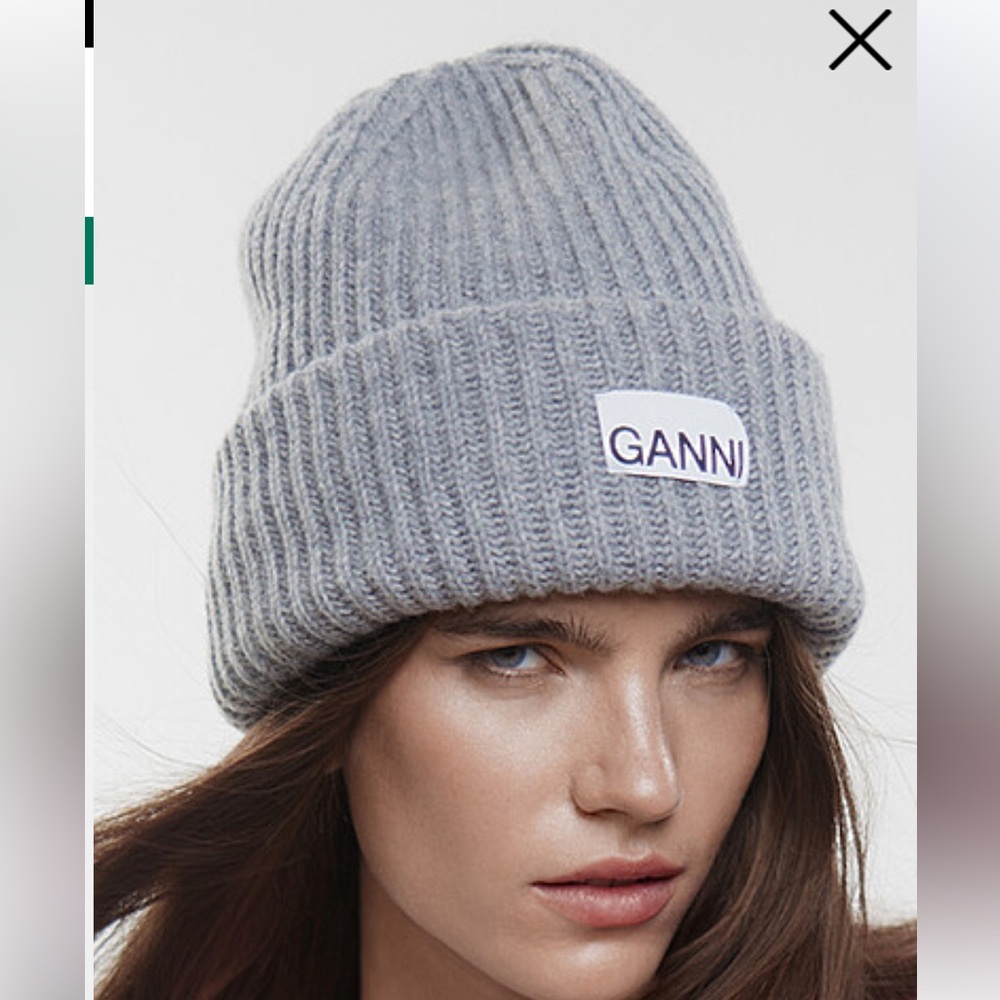 Ganni Light Gray Knit Beanie